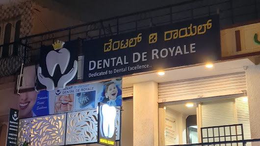 Dental De Royale exterior and signboard, from the public Google Maps listing